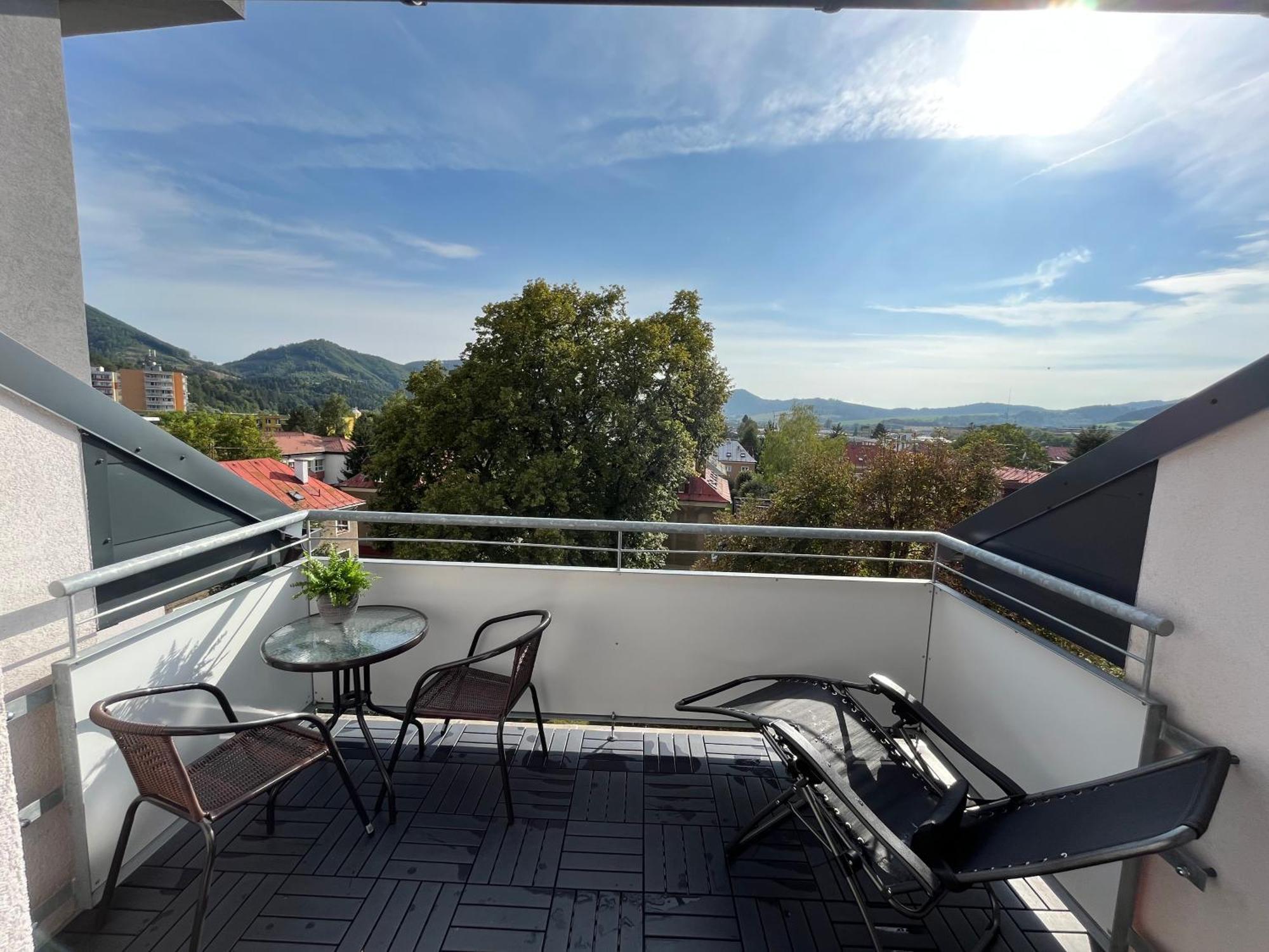 Tranquille Inn Apartment Kysucke Nove Mesto Exterior photo